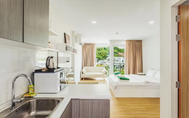Condo in Kata in Ozone - Unit A606 - photo 4