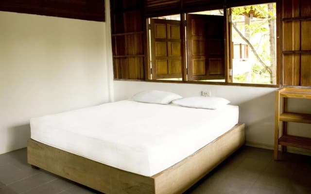 Lipstick Cabana Beachfront Resort - photo 5