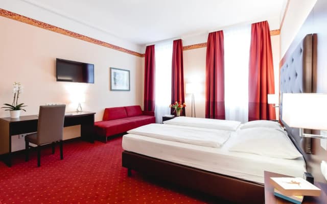 Hotel Allegro - photo 5