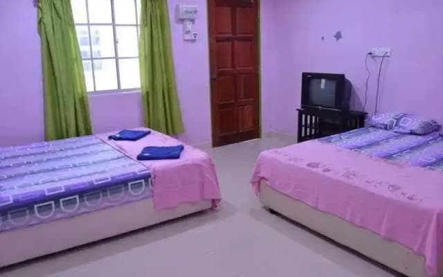 Tanjung Malie Beach Motel - photo 2