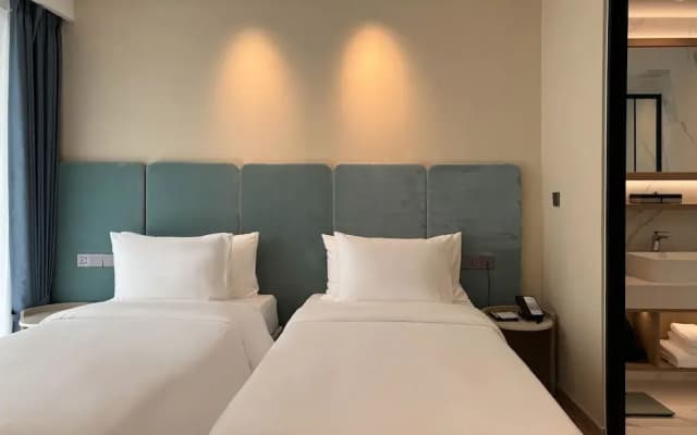 Laya Suites & Residences - photo 5