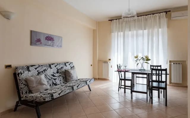 Lovely Central Apartment - photo 2