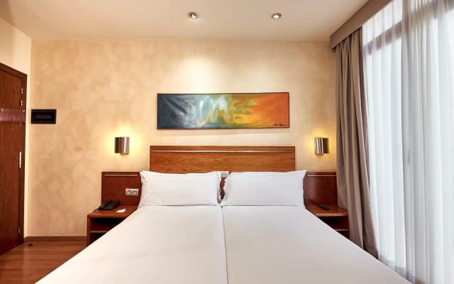 Hotel Garbi Millenni - photo 4