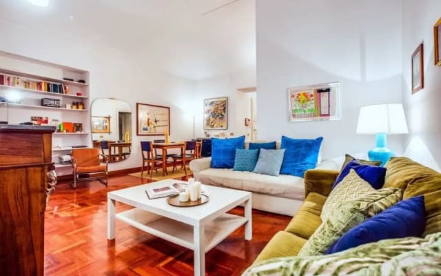 Well Decorated Flat With Amazing Central Location! - photo 5