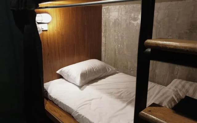 OYO Mystery Hostel - photo 2
