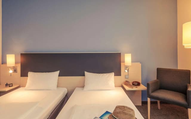 Mercure Hotel Berlin City West - photo 2