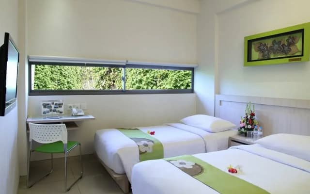 J Hotel Kuta - photo 5