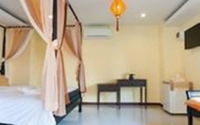 Banana Beach Resort - photo 2