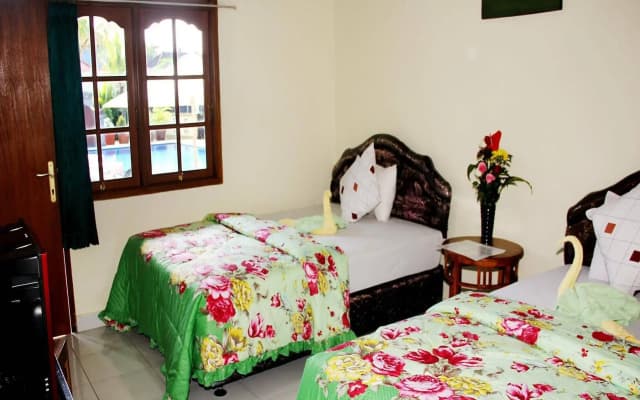 Warung Coco Hostel - photo 3