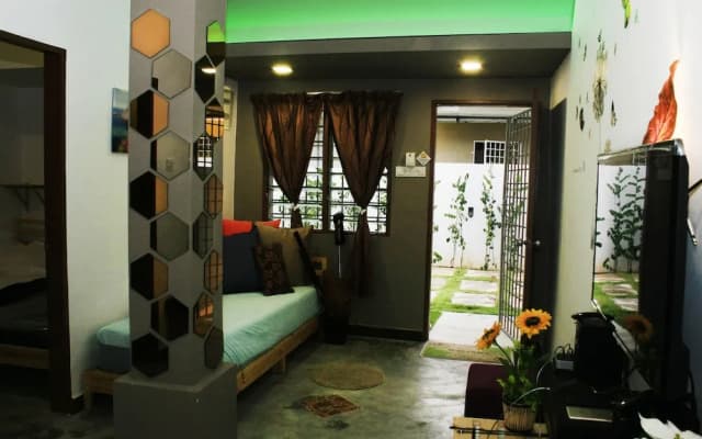 The Retreat Homestay - photo 4