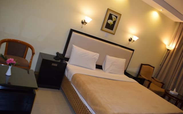 Palm Beach Hotel - photo 5