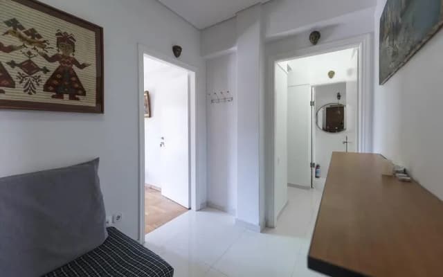 Stylish & cozy apt in Exarchia - photo 2