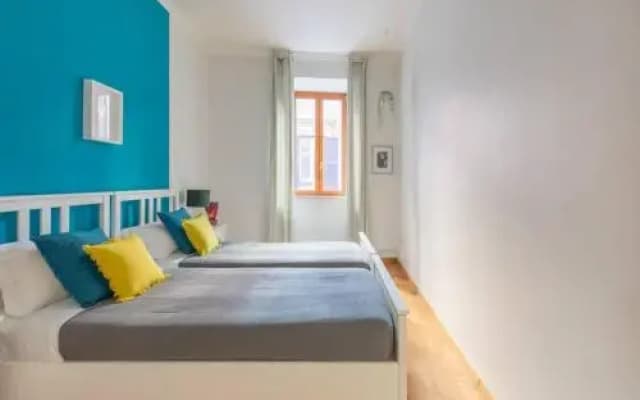 Iflat Spanish Steps Blue Apartment - photo 5