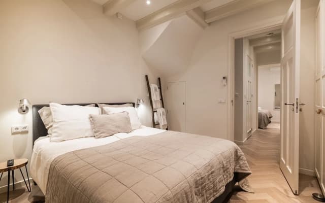 Leidse Square Luxury Apartment - photo 3