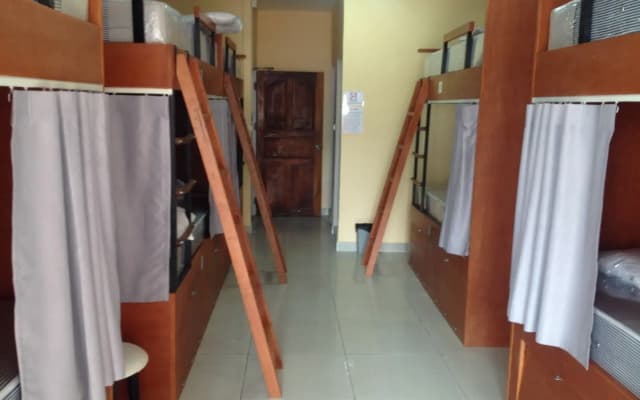 Jomtien Hostel - photo 3