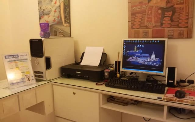 Fastbook Hostel - photo 4