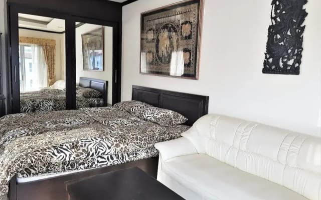 Pool View Apartment - photo 4