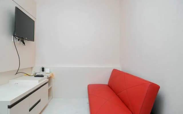 Modern 1BR Apartment at Puri Orchard - photo 2