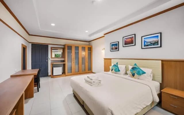 U Hub Chaweng Hotel - photo 3