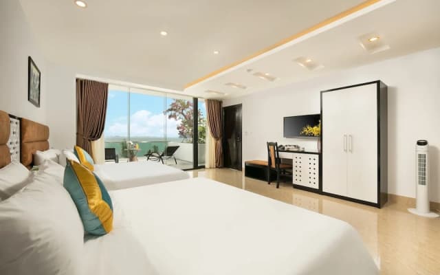 Tuan Chau Kingly Villa - photo 5