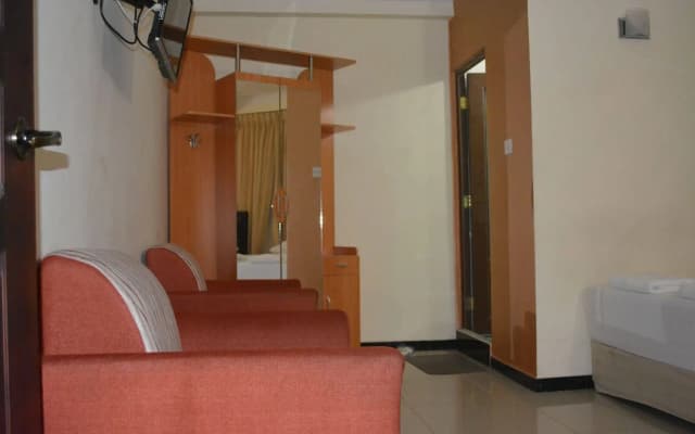 Saasha City Hotel - photo 5