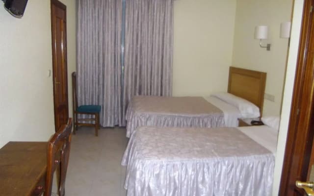 Hostal Rivera - photo 3