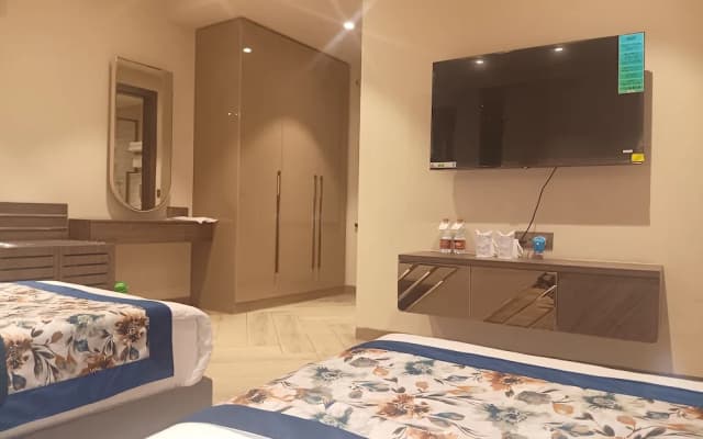 Qotel Signature Coleman Janakpuri - photo 3