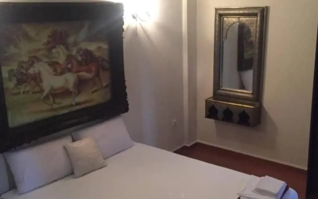 2 Bed Flat - Sleeps 6 - Hottub - Parking - Wifi - photo 4