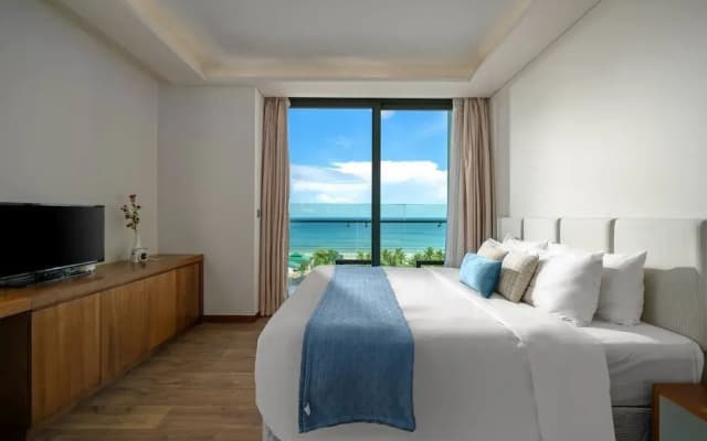 Exclusive 120sqm 2bdr Corner Suite Rooftop Pool - photo 5