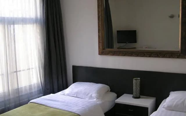Olive Bed and Breakfast - photo 4
