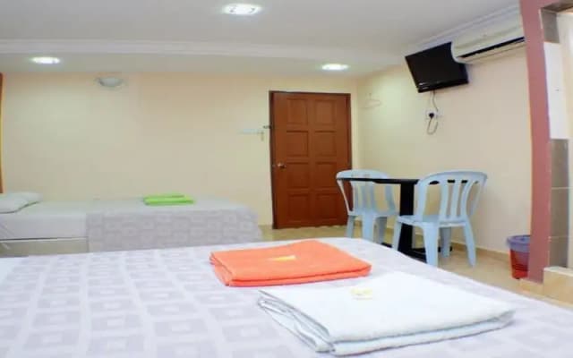 Taipann Hotel - photo 5