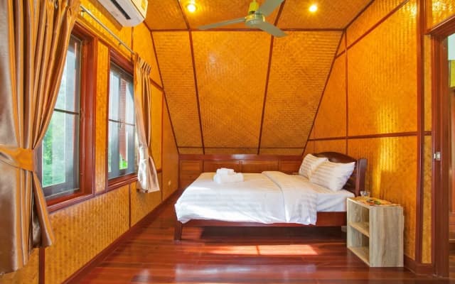 Unique Thai Style 4BR Pool Villa Nikkie - photo 4