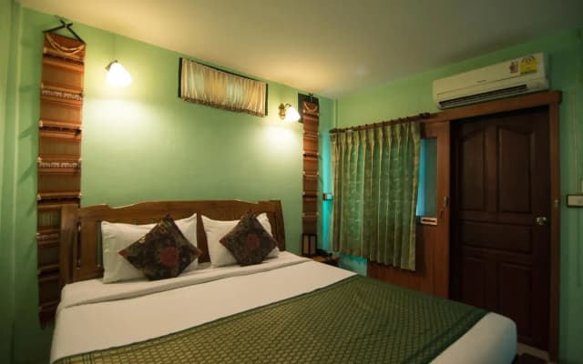 Samsensam Place Hotel - photo 4