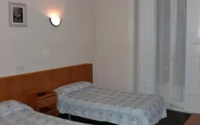 Hostal Alonso No Limit Madrid - photo 5