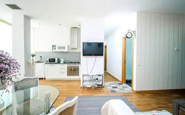 Rustaveli Besiki Apartments - photo 2