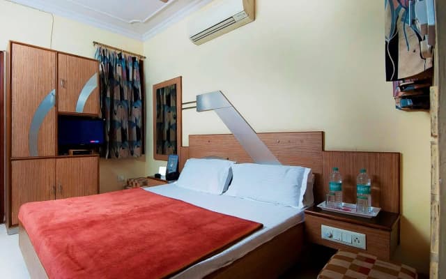 Hotel Tourist Lodge - photo 3