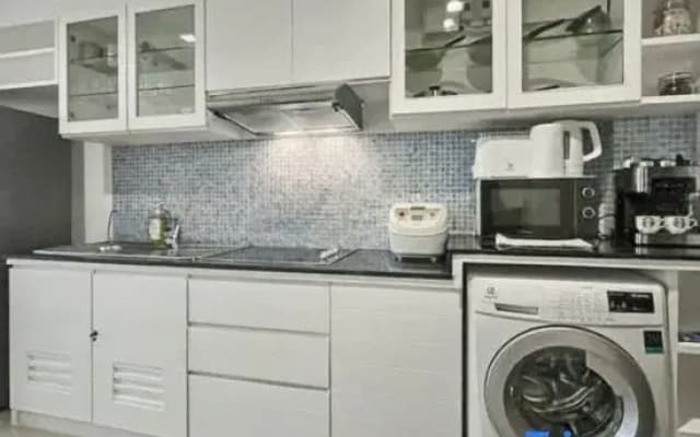 Kris - Modern Spacious 2 Bedrooms Condo With Pool - photo 5