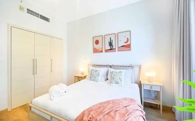 Amazing 1BR APT Downtown - photo 3