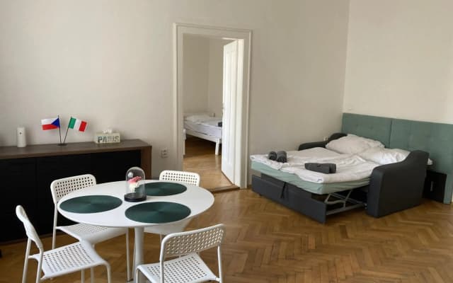 Castle View Apartment - photo 4