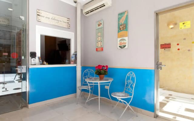 Hostal Montaloya - photo 2