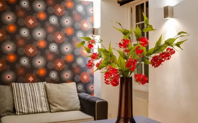 Stylish & Spacious Grassmarket 2bed/2bath - photo 5
