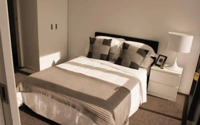 Guilfoyle Apartments - photo 4