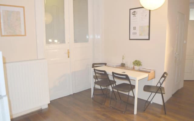 Artist Guest House - photo 2