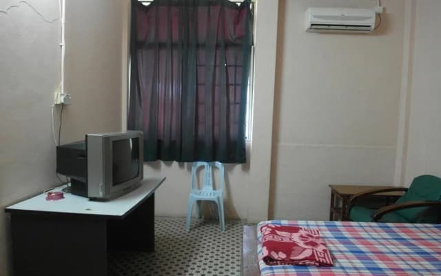 Grand Jubilee Hotel - photo 2