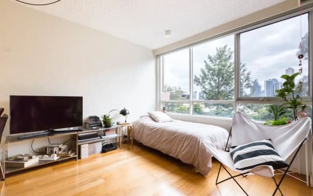 ISAAC, 1BDR South Melbourne Apartment - photo 4
