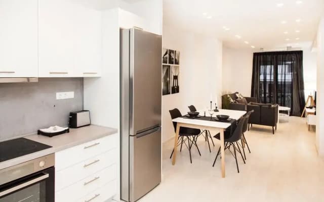 Modern, Glamorous Apt in Athens DT (2beds/2baths) - photo 2