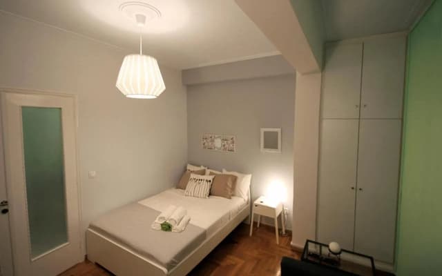 Luxury flat in Kolonaki, 3’ Metro - photo 2