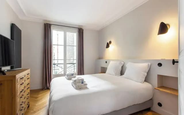 Magnificent Apartment - 3br/ 8P - Europe - photo 3