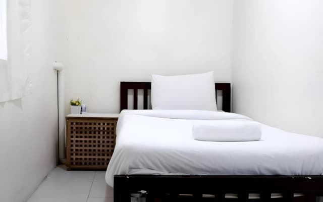 Asoke Montri Hostel - photo 3