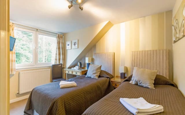 Arden Guest House, Craigmillar Castle Edinburgh - photo 3